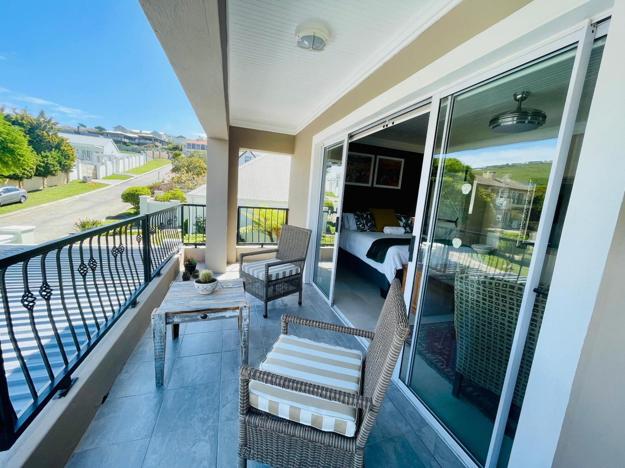 Calm Waters Guesthouse Plettenberg Bay Szoba fotó