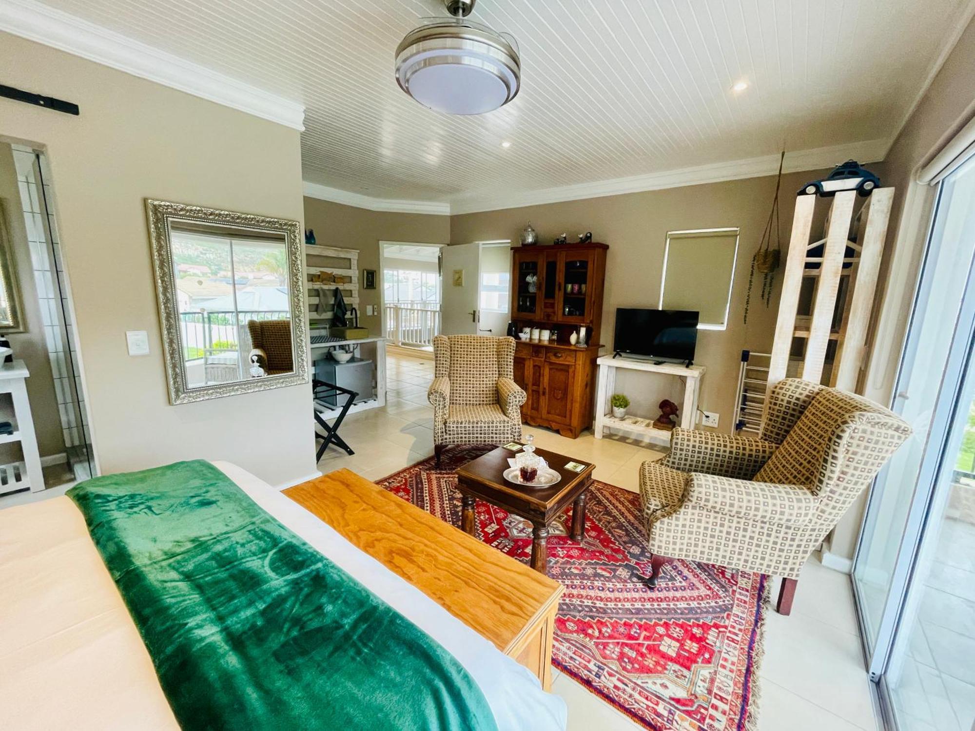 Calm Waters Guesthouse Plettenberg Bay Szoba fotó